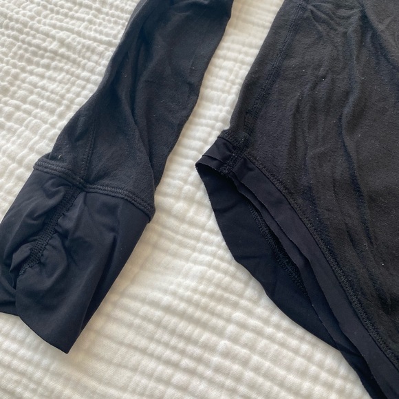 Lululemon black long sleeve - Picture 4 of 4
